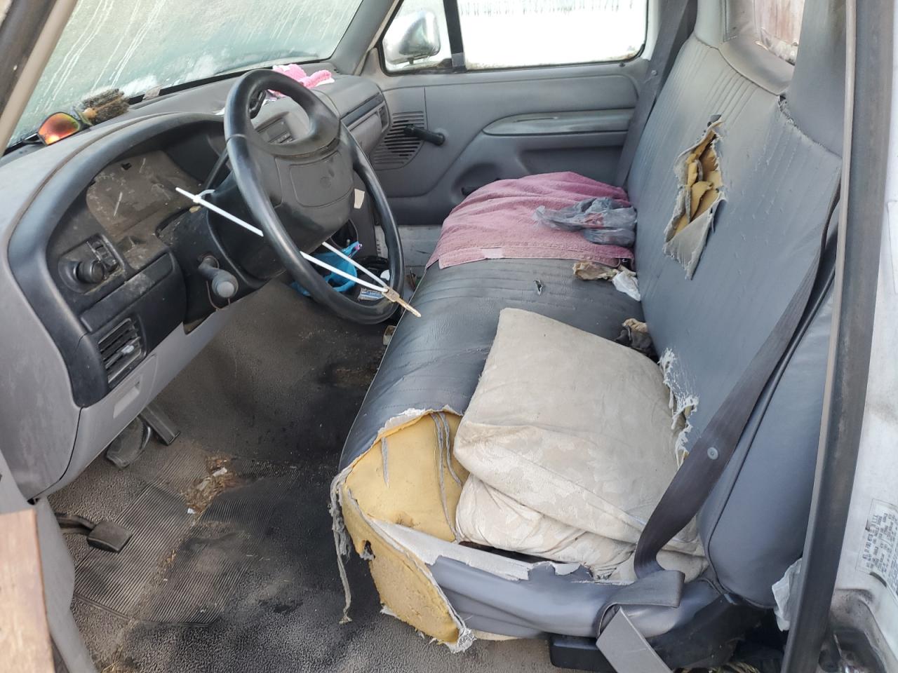 1997 Ford F250 - Image 7
