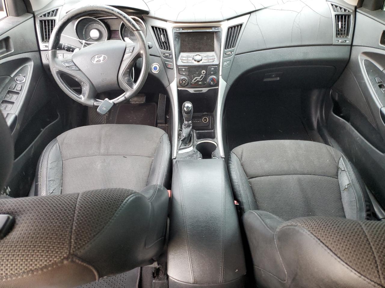 2011 Hyundai Sonata - Image 8
