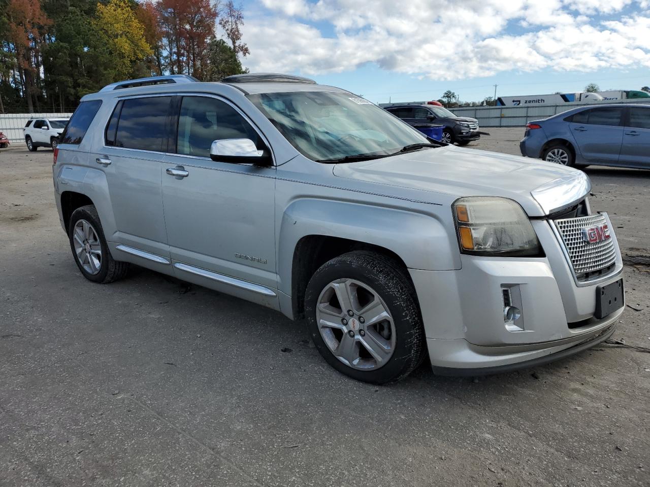 2013 GMC Terrain - Image 4