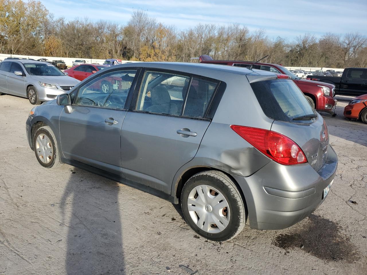 2011 Nissan Versa - Image 2