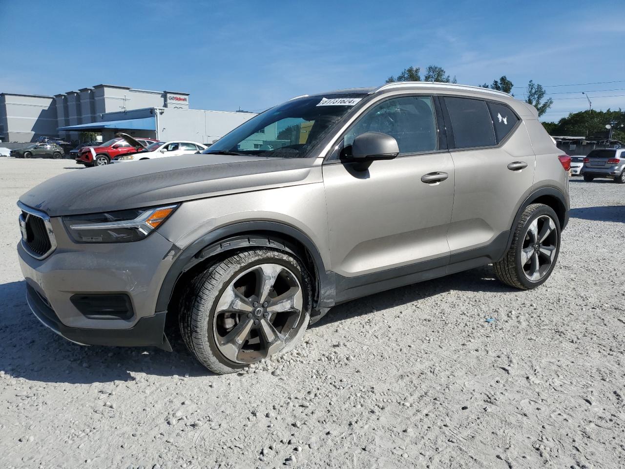 2022 Volvo XC40 - Image 1