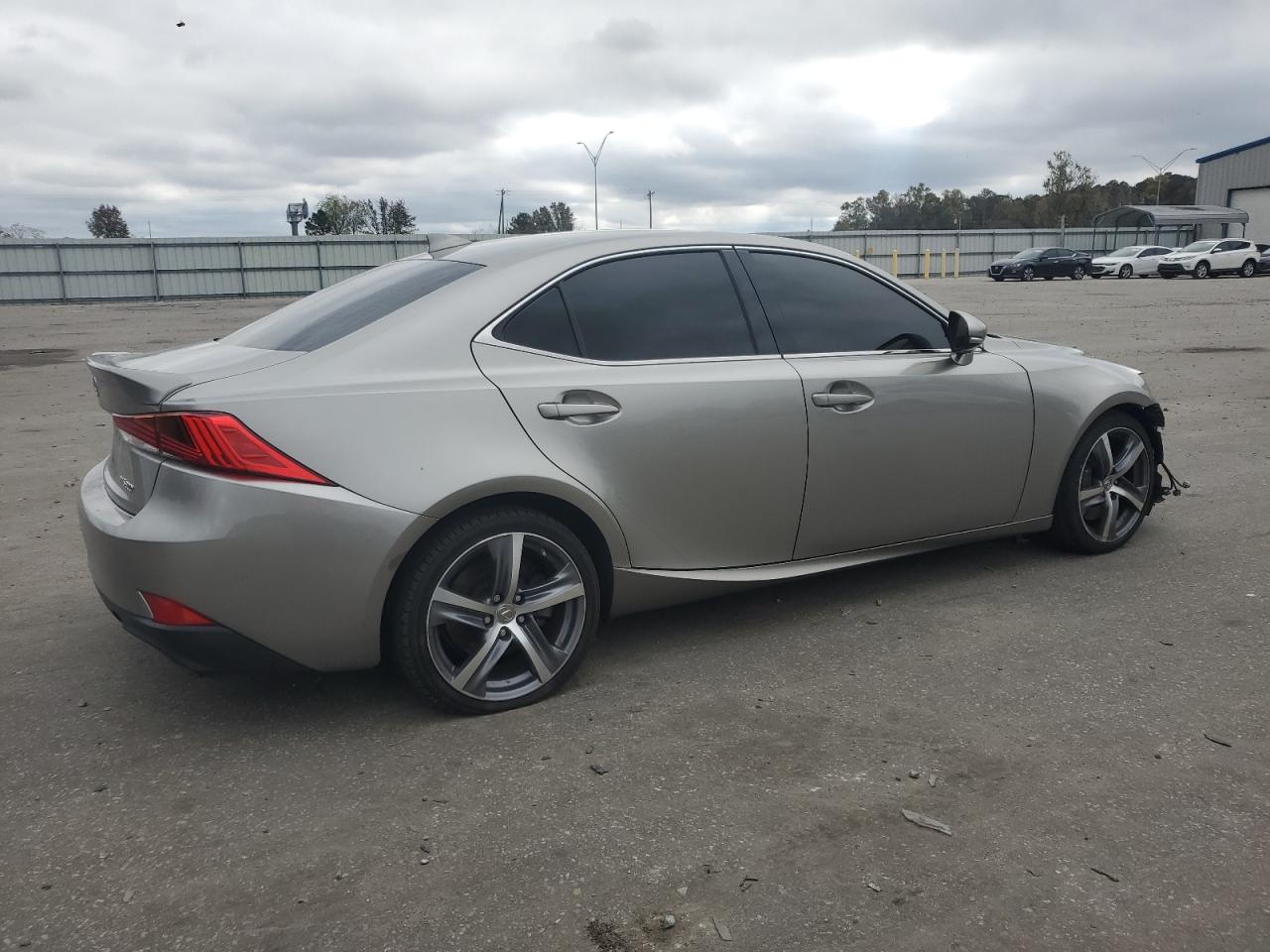 2018 Lexus IS - Image 3