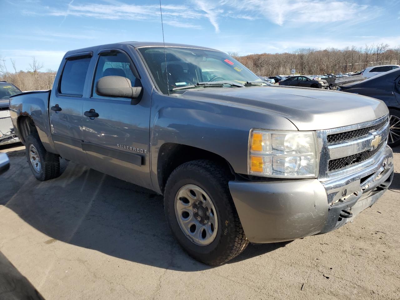 2009 Chevrolet Silverado - Image 4