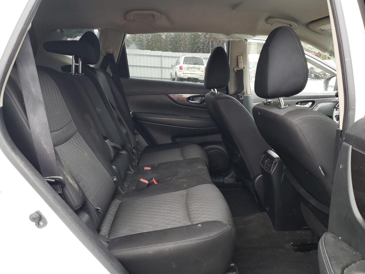 2020 Nissan Rogue - Image 11