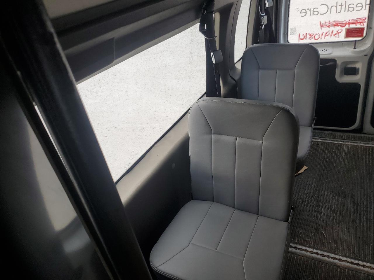 2006 Ford Econoline E350 Super Duty Van VIN: 1FTSS34L16DB41931 Lot: 81910814