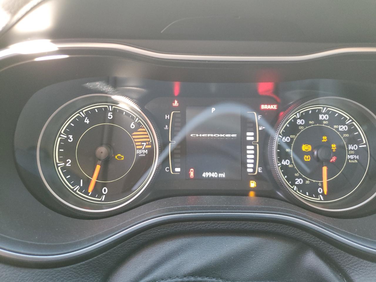 2019 Jeep Grand Cherokee - Image 9