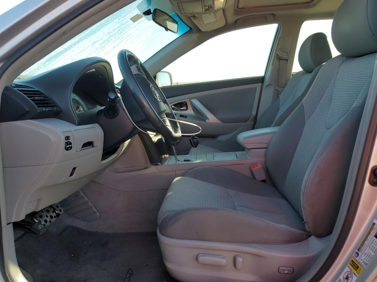 2011 Toyota Camry - Image 7