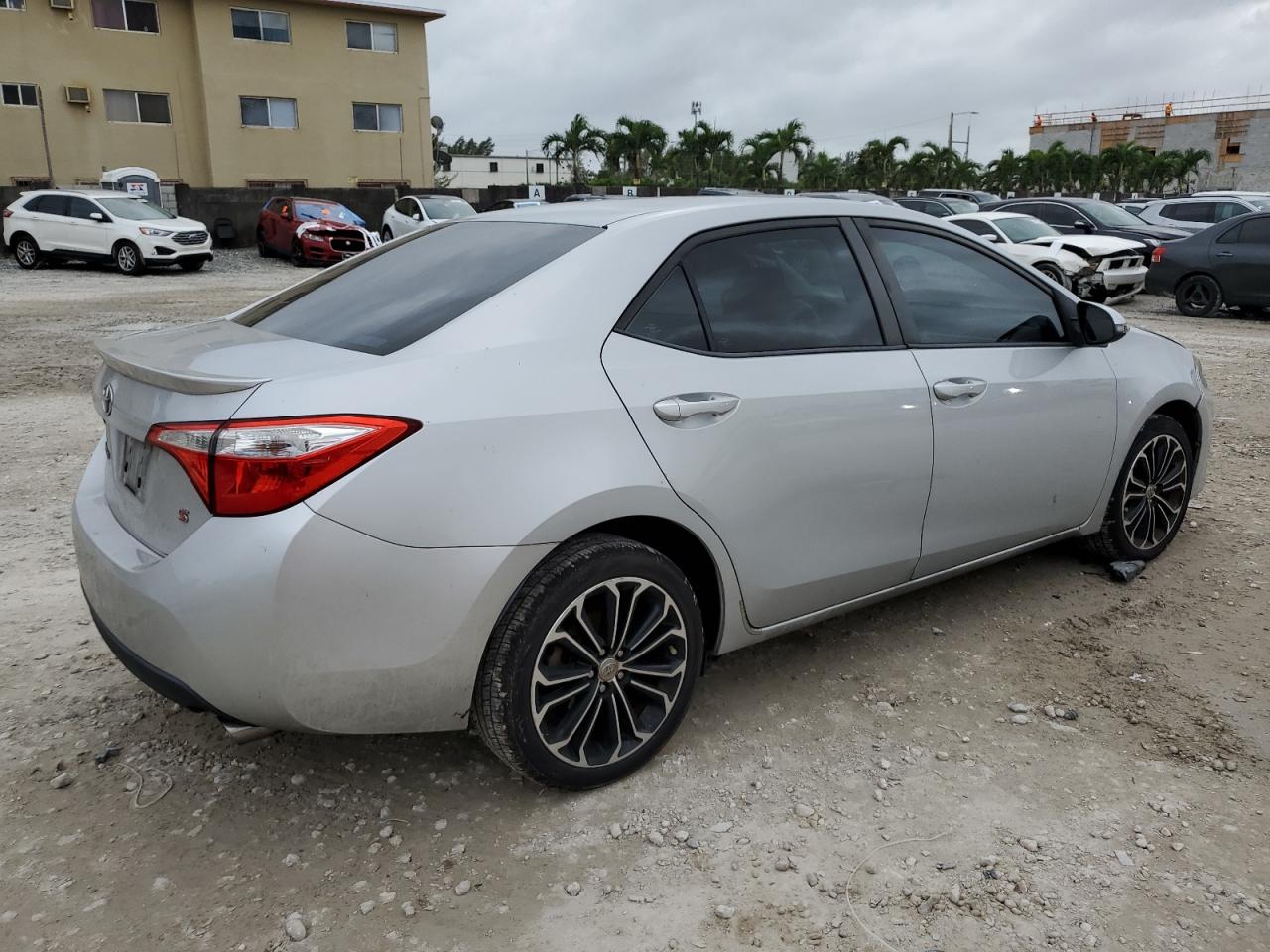 2015 Toyota Corolla - Image 3