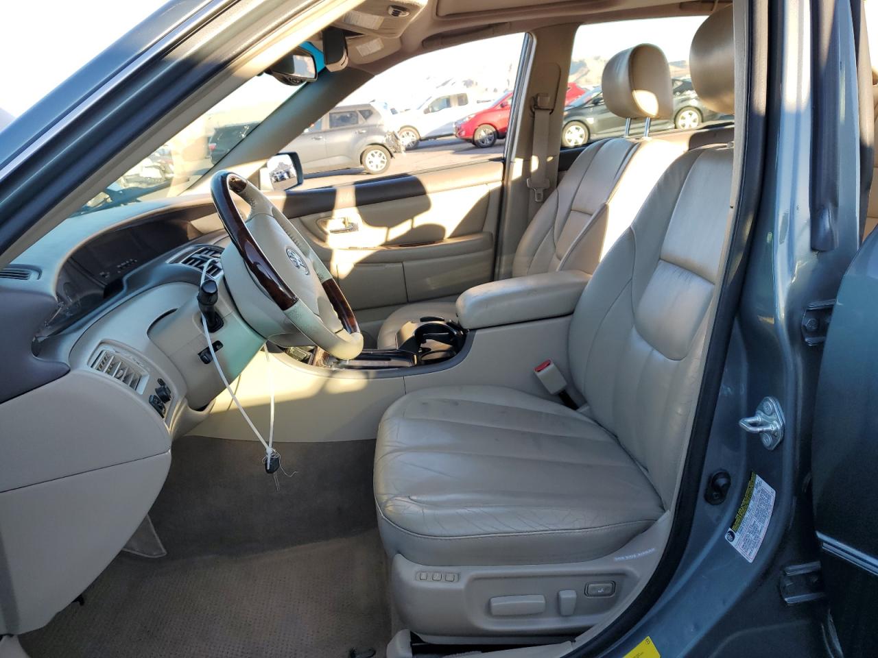 2004 Toyota Avalon - Image 7