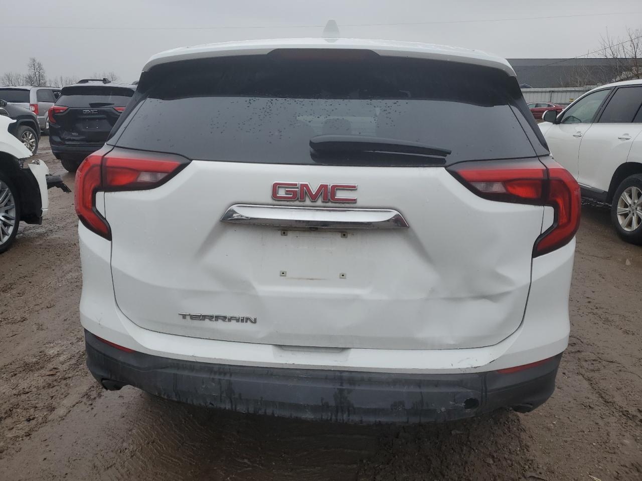 2018 GMC Terrain - Image 6