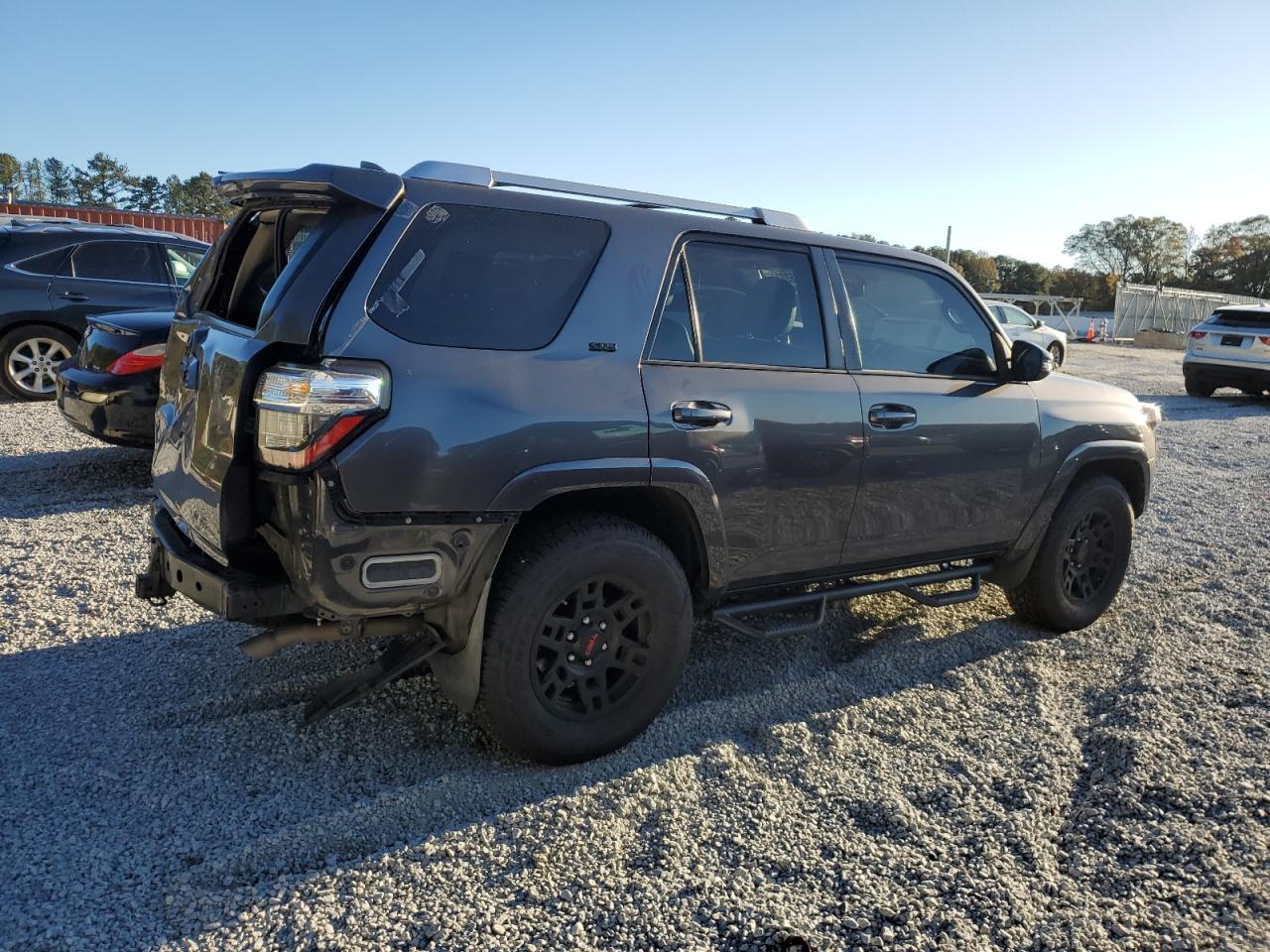 VIN JTEZU5JR5G5116700 2016 TOYOTA 4RUNNER no.3