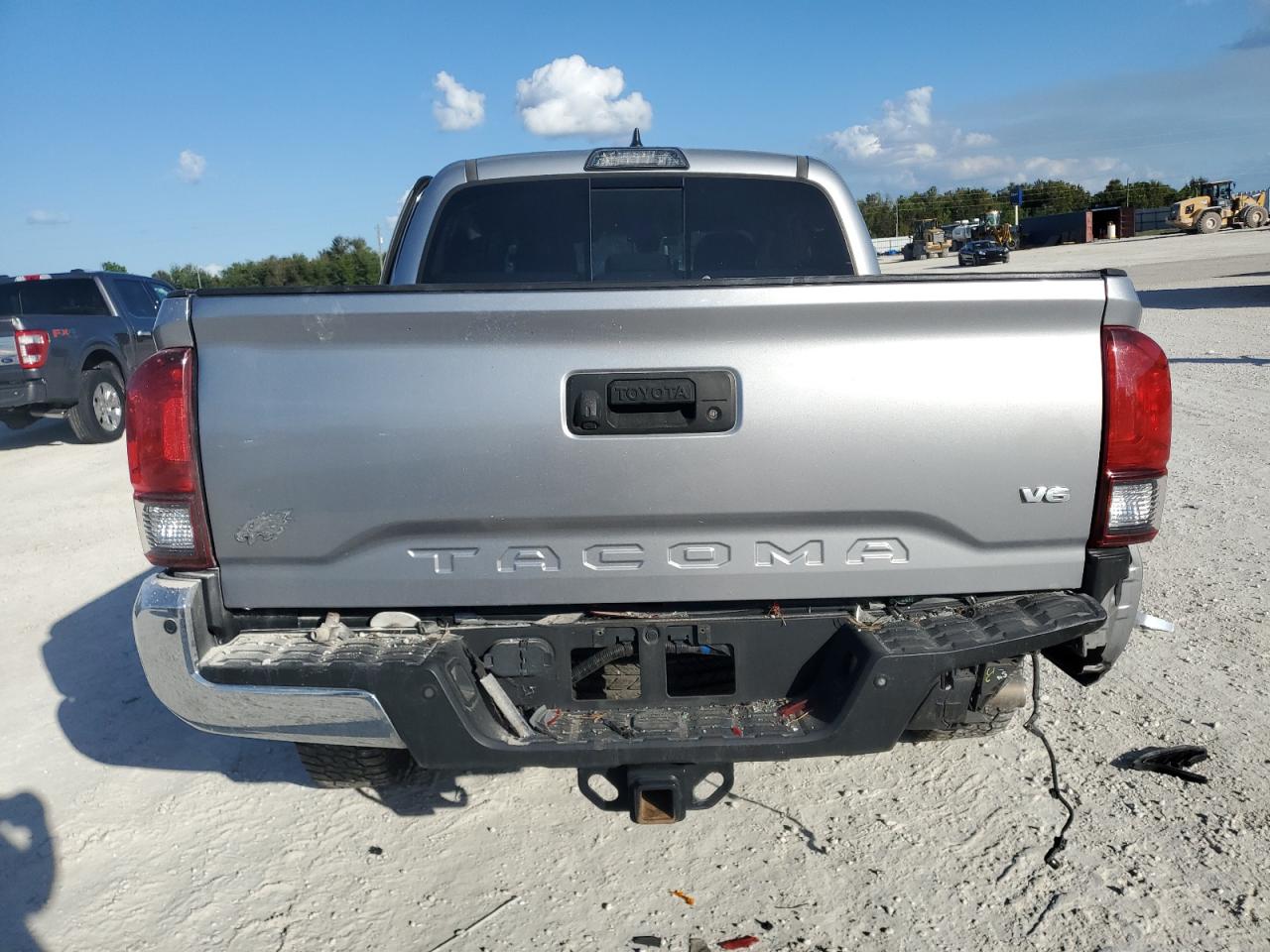 2018 Toyota Tacoma Double Cab VIN: 5TFAZ5CN8JX068389 Lot: 80369384