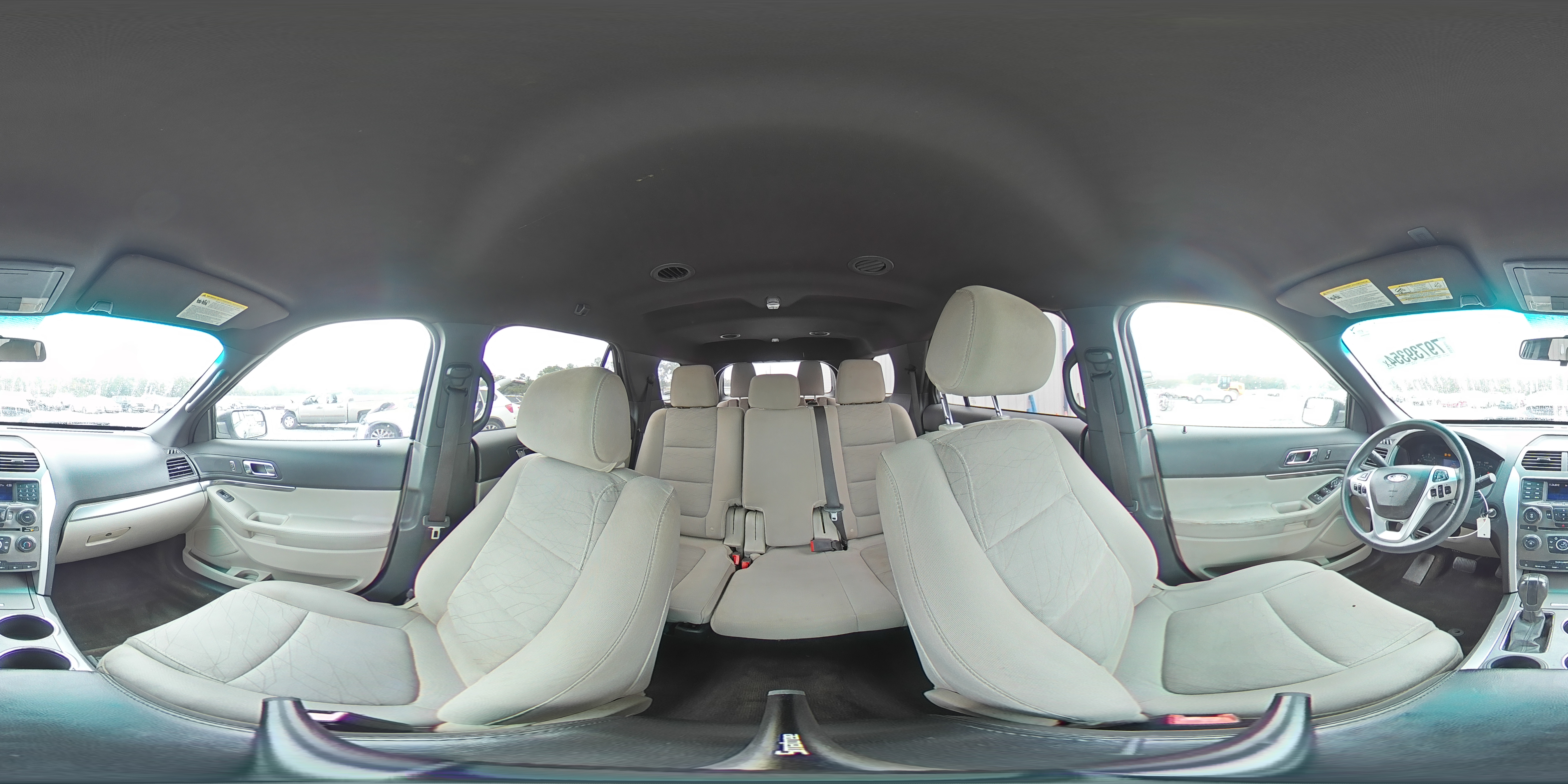 2013 Ford Explorer - Image 16
