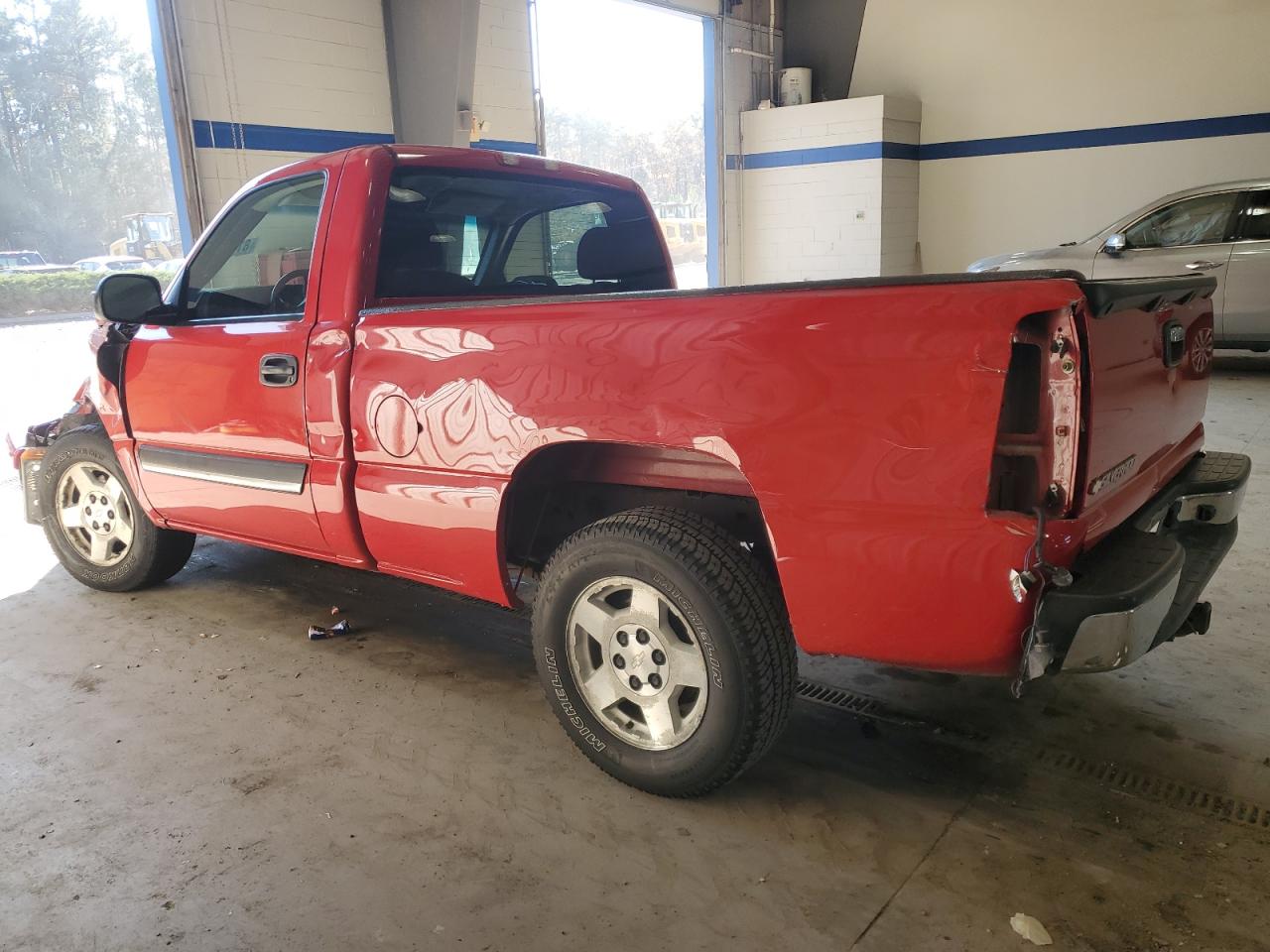 2006 Chevrolet Silverado - Image 2