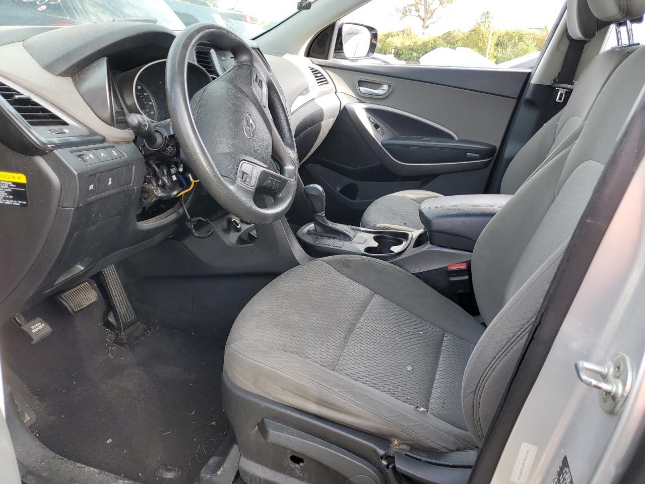 2015 Hyundai Santa Fe - Image 7