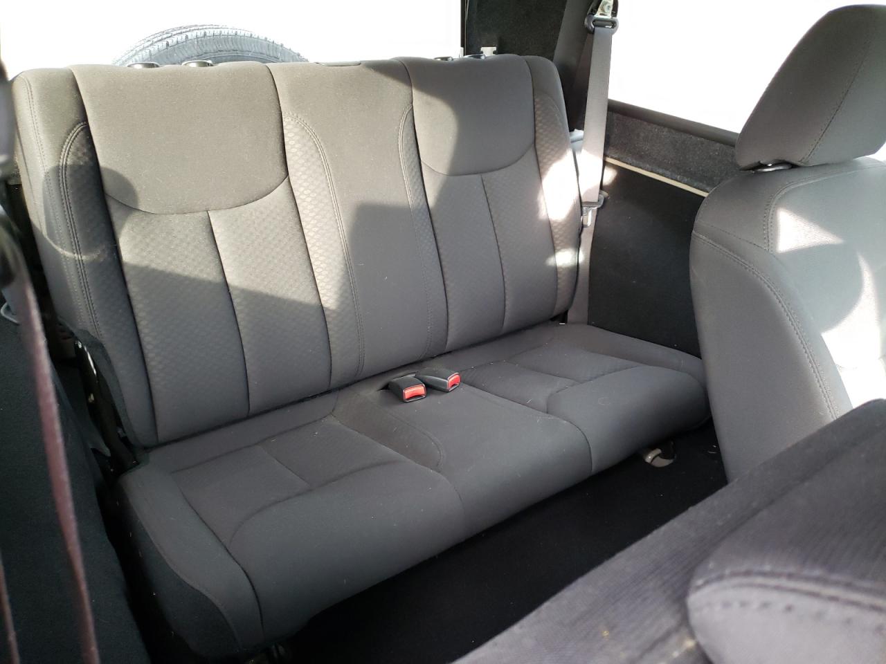 2017 Jeep Wrangler - Image 10