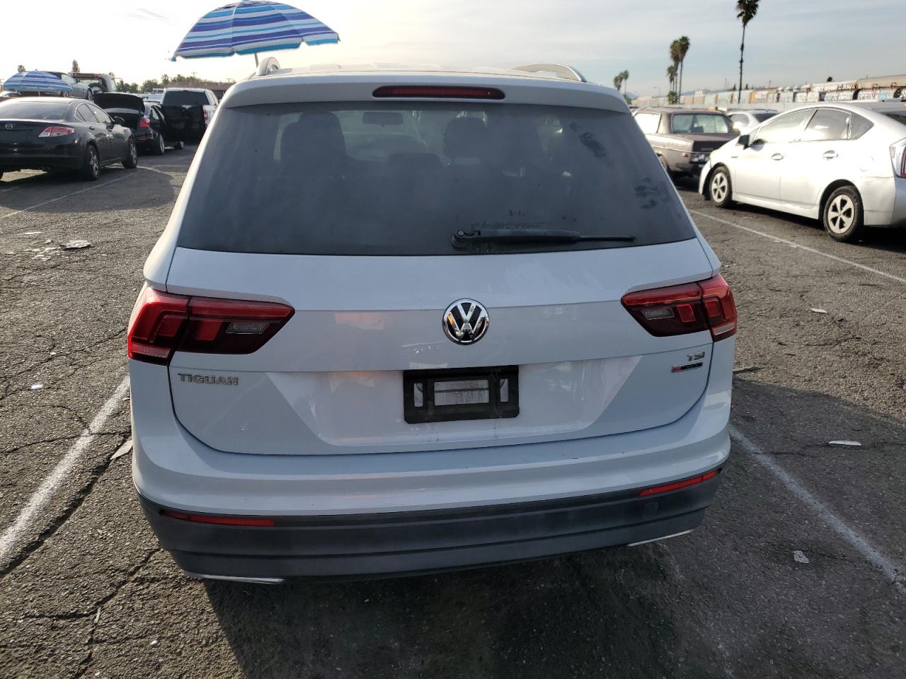 2018 Volkswagen Tiguan - Image 6