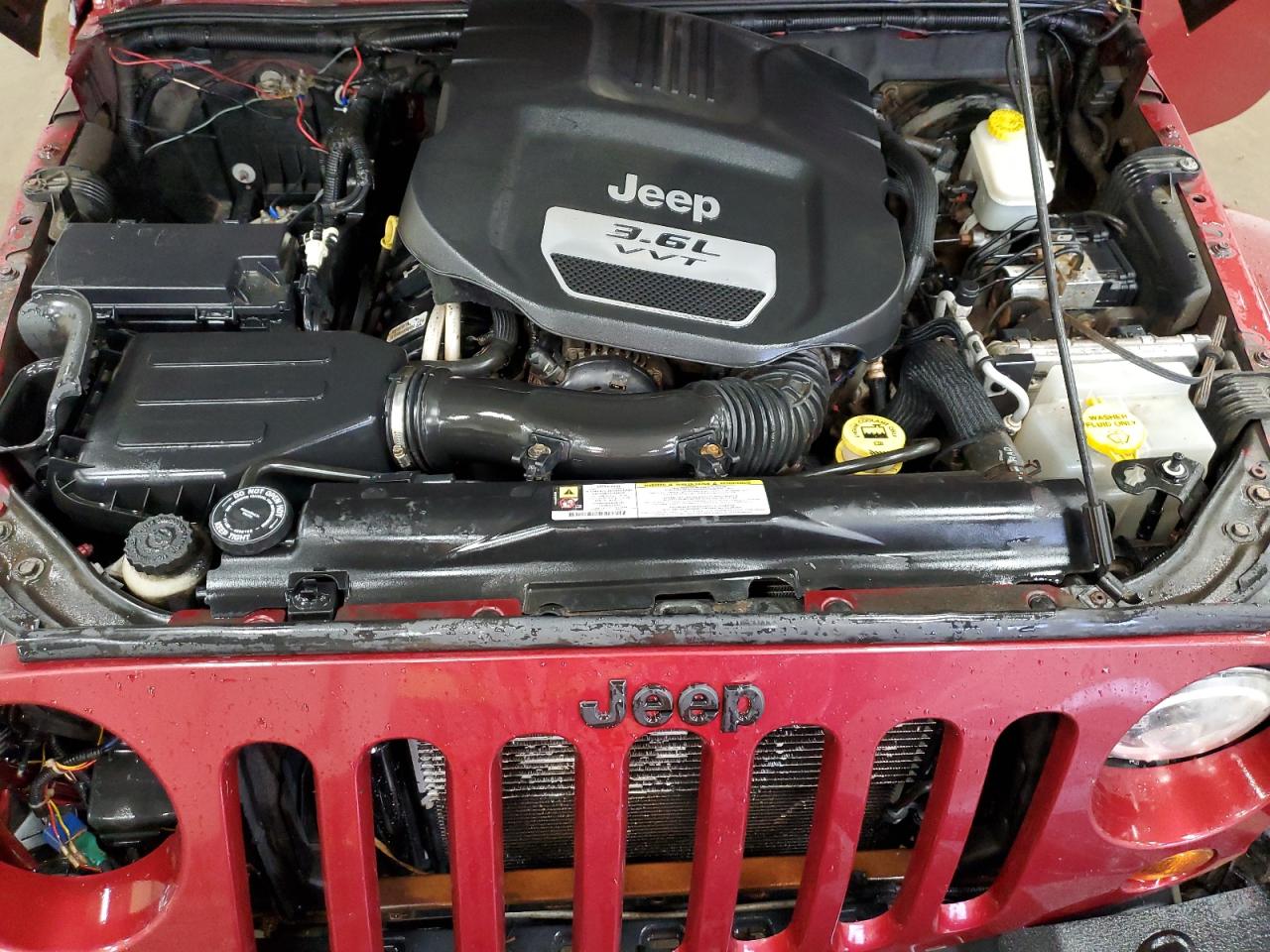 2012 Jeep Wrangler - Image 11