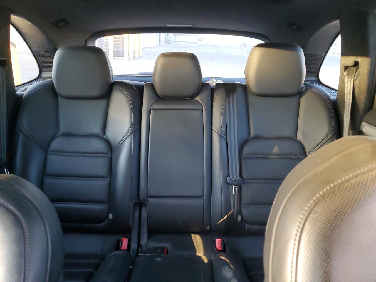 2014 Porsche Cayenne Gts VIN: WP1AD2A25ELA72319 Lot: 79962014