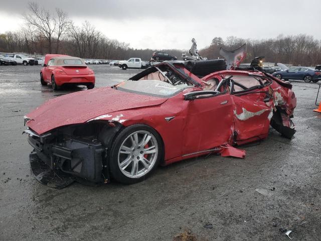  TESLA MODEL S 2021 Червоний