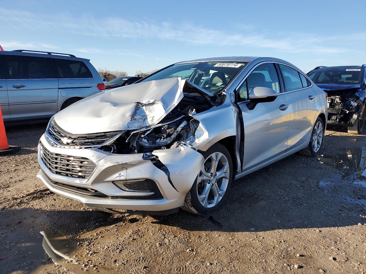 2017 Chevrolet Cruze - Image 1