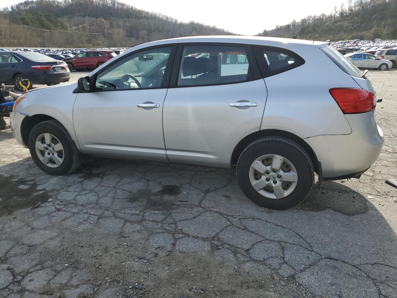 2010 Nissan Rogue S VIN: JN8AS5MV4AW108464 Lot: 80387184