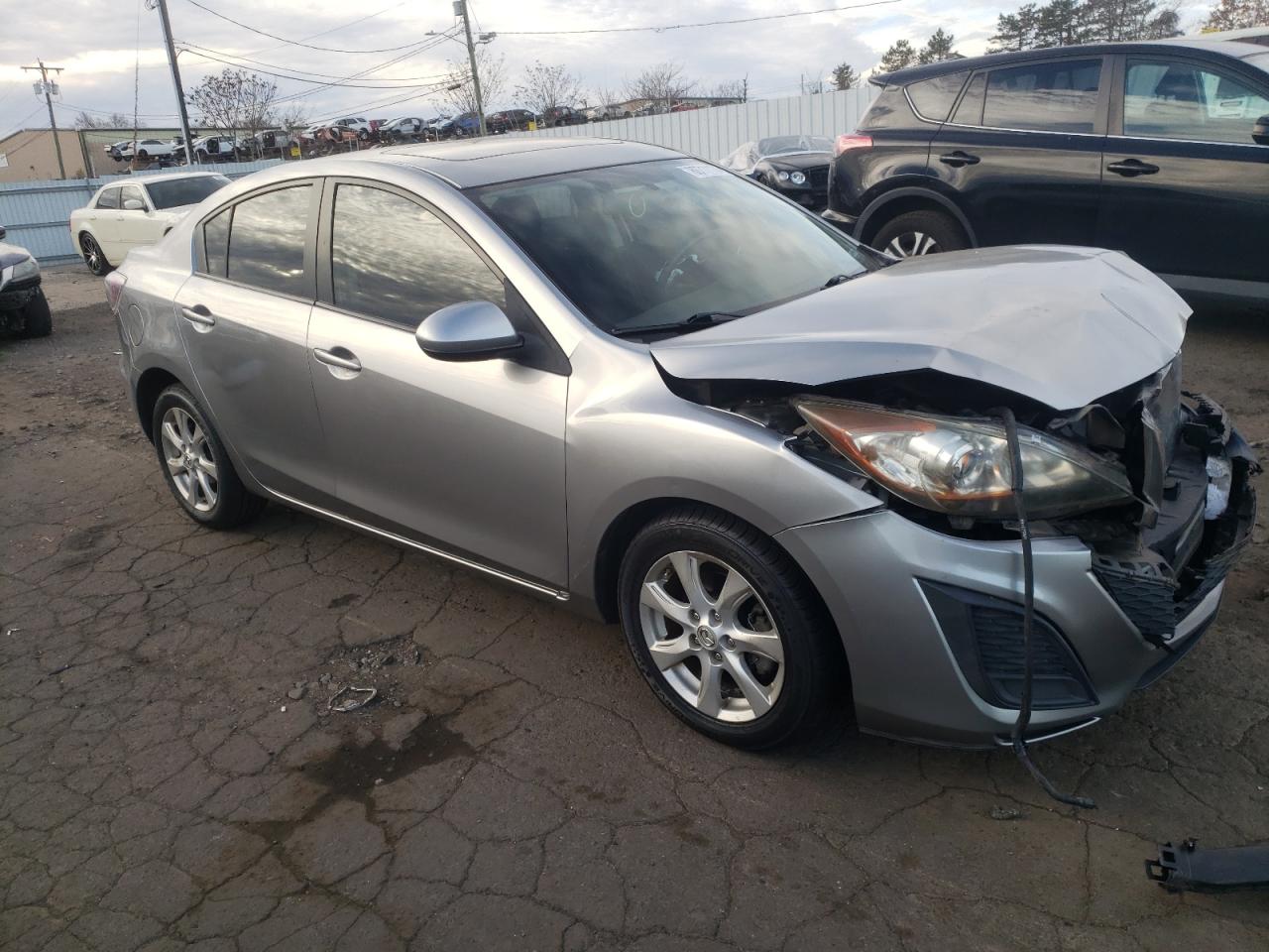2011 Mazda 3 - Image 4