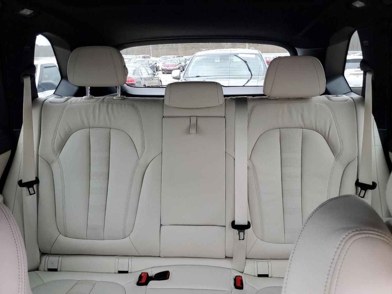 2022 BMW X5 - Image 10