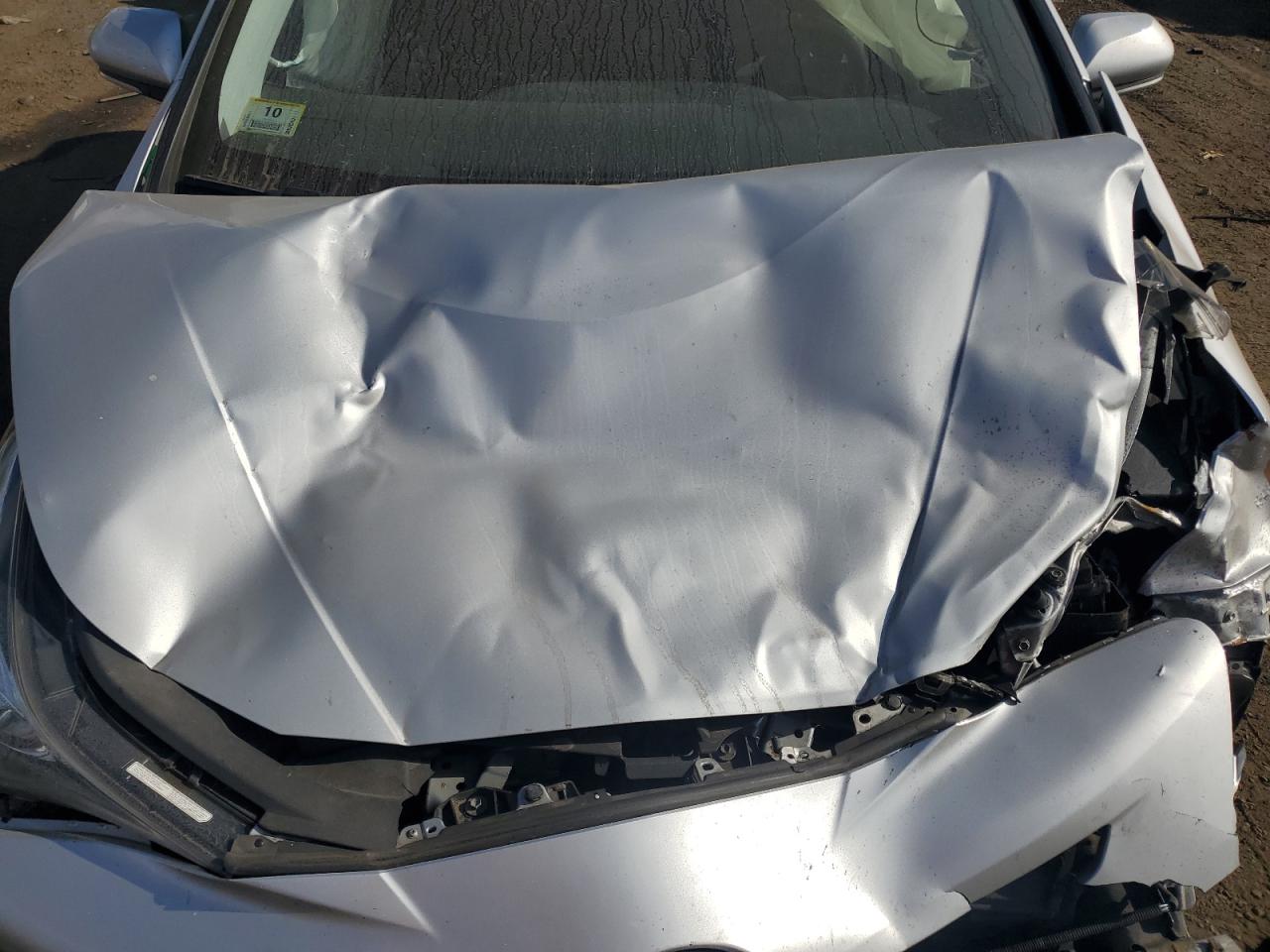 2016 Toyota Prius - Image 11