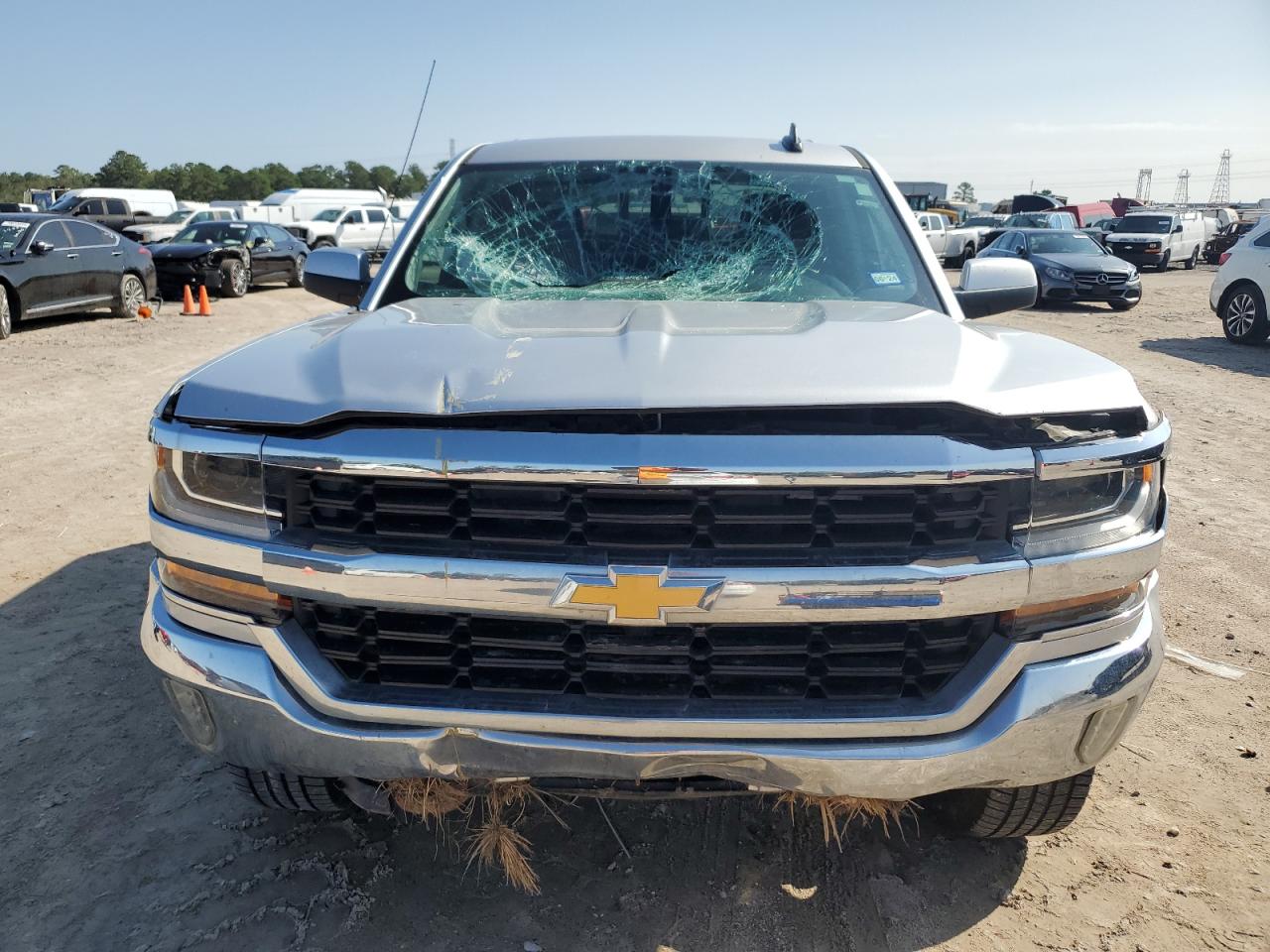 2018 Chevrolet Silverado - Image 5