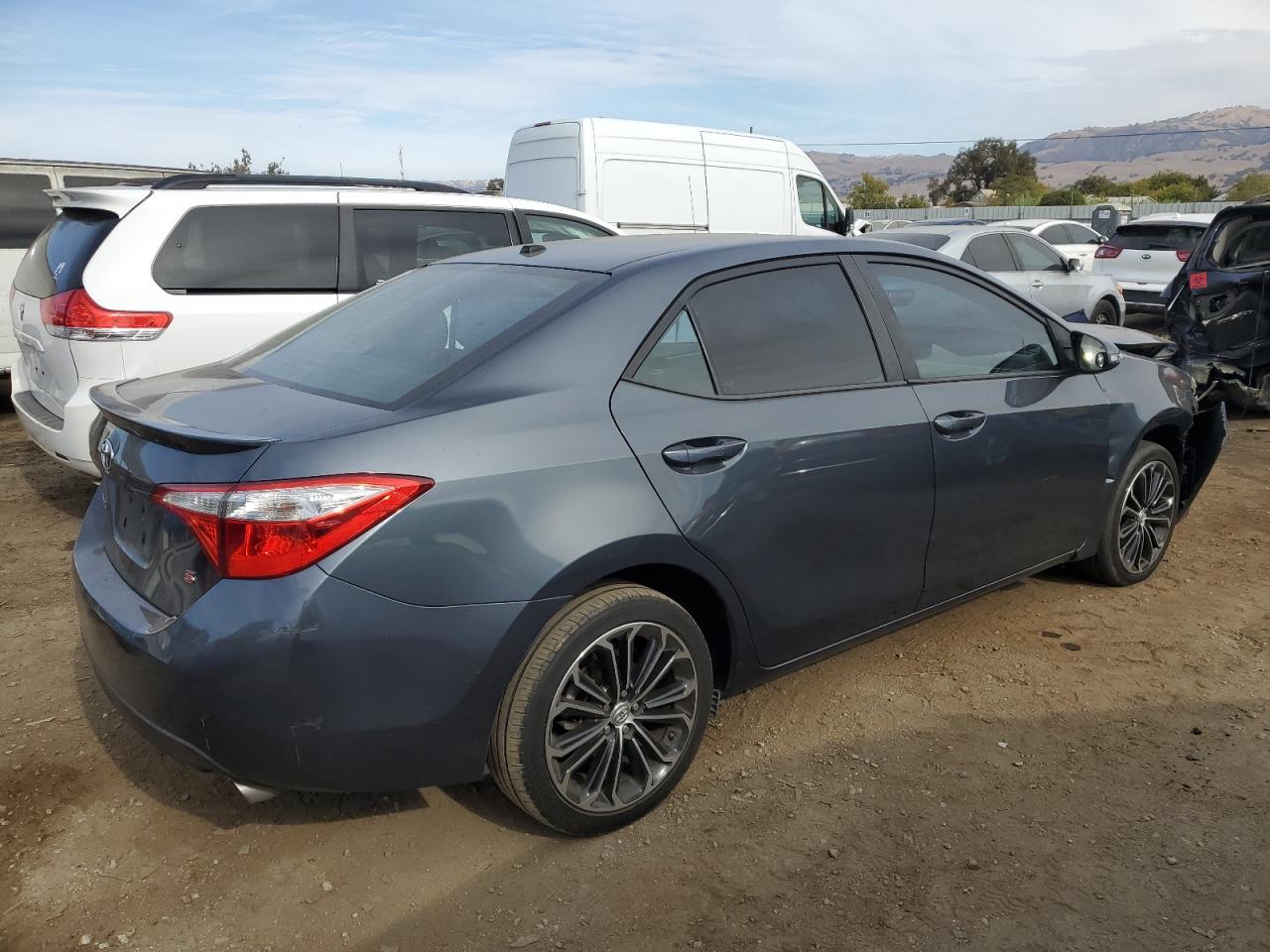 2015 Toyota Corolla - Image 3