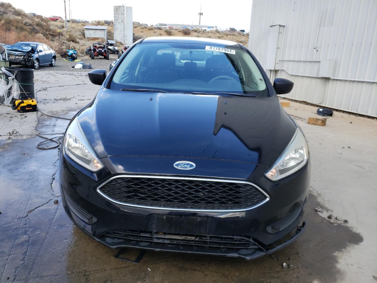 VIN 1FADP3E2XJL217778 2018 FORD FOCUS no.5