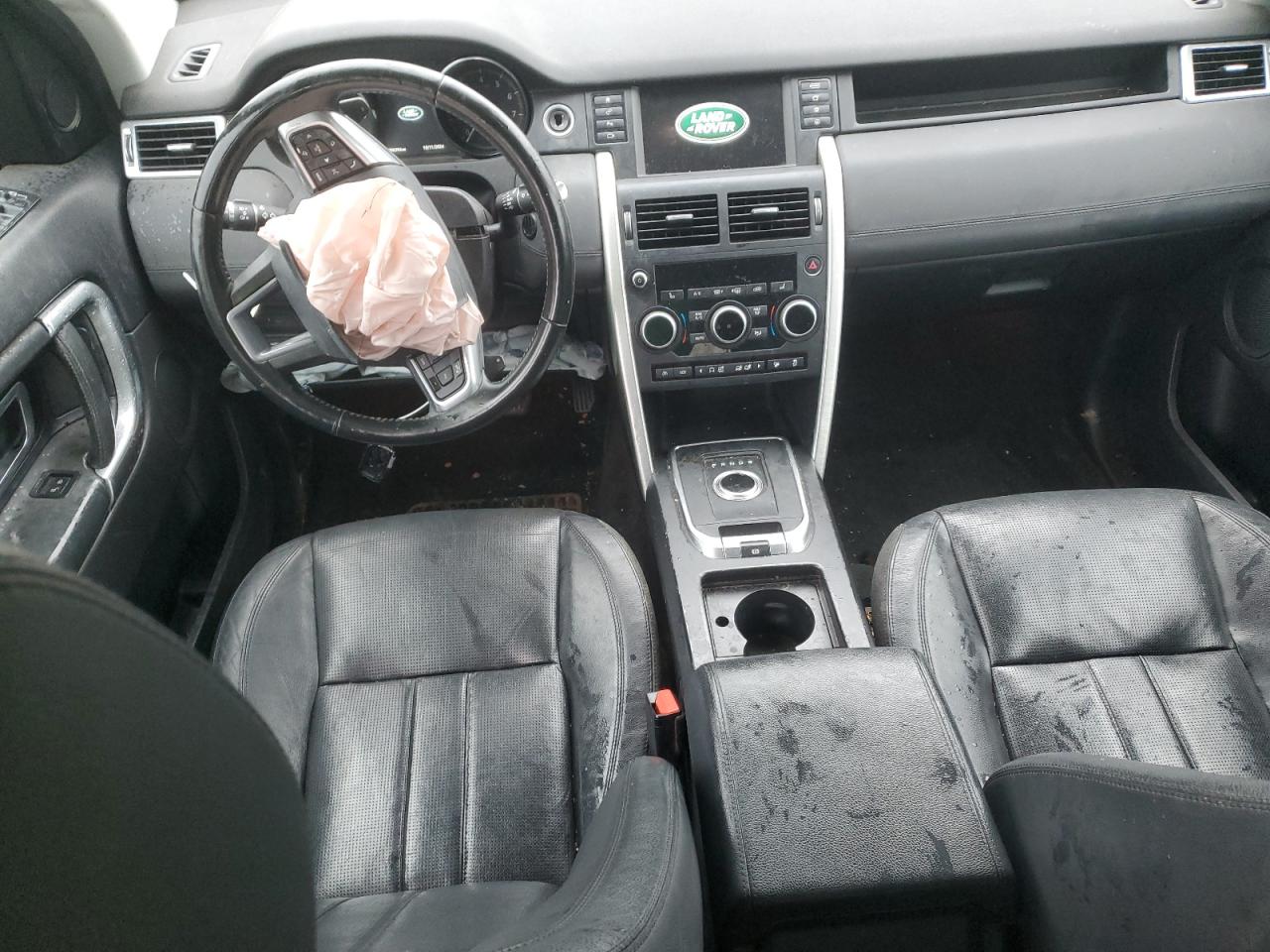 2017 Land Rover Discovery - Image 8