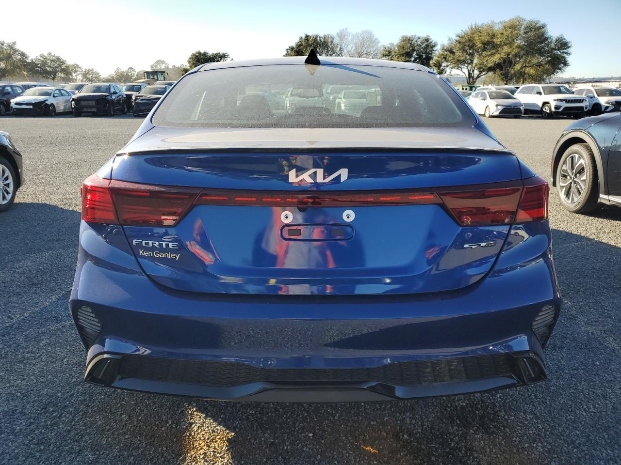 2024 Kia Forte - Image 6