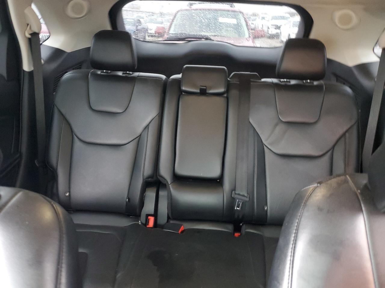2022 Ford Edge - Image 10