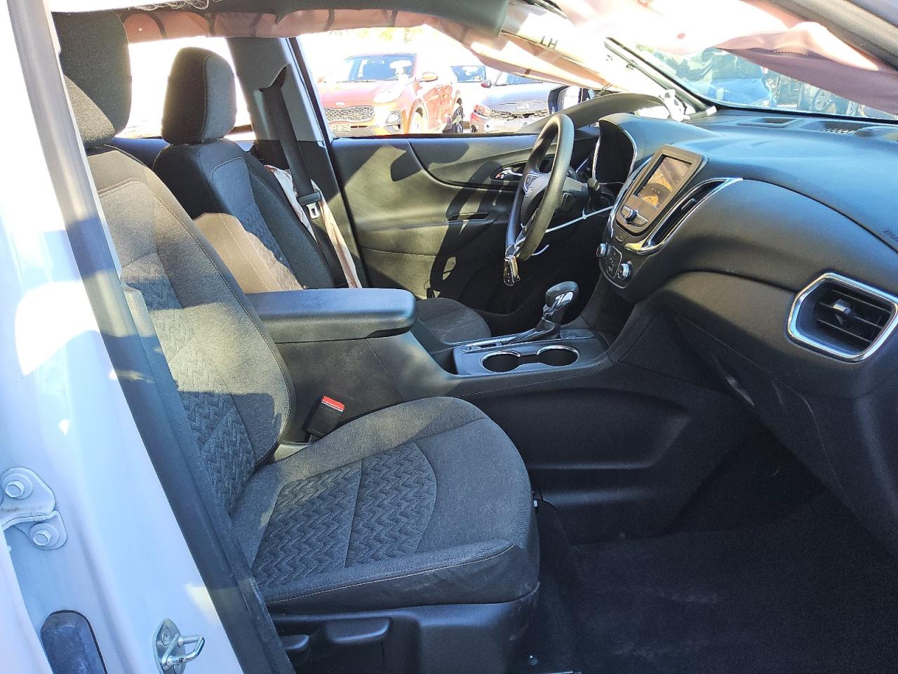 2022 Chevrolet Equinox - Image 7