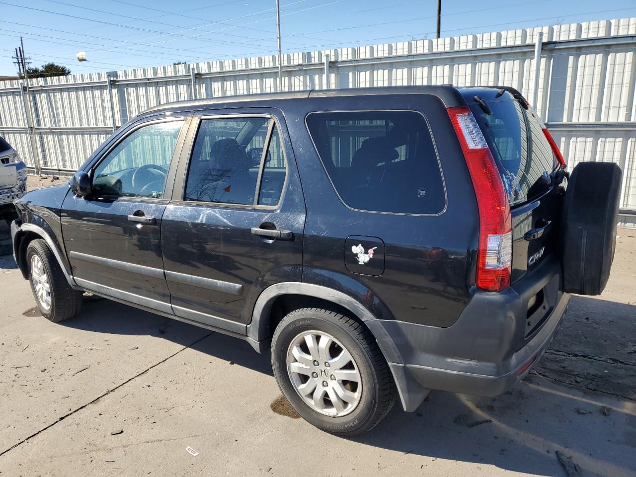 2005 Honda CR-V - Image 2