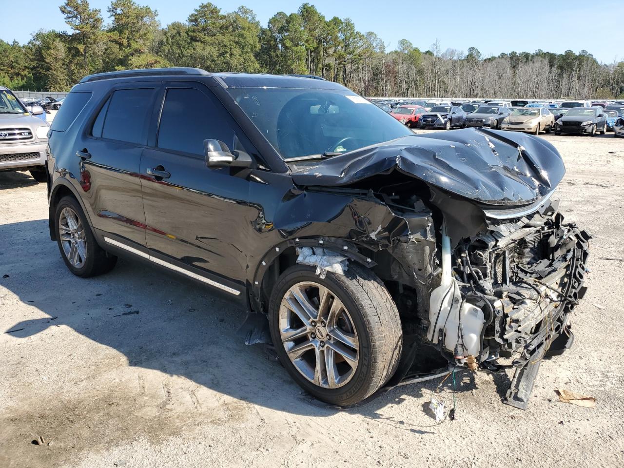 2017 Ford Explorer - Image 4