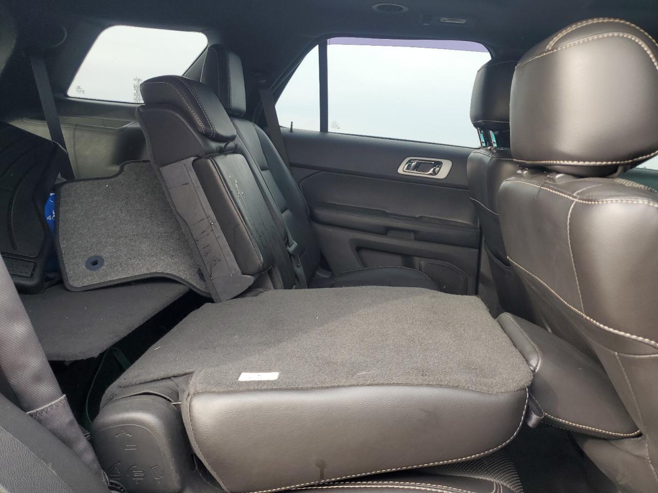 2013 Ford Explorer - Image 11