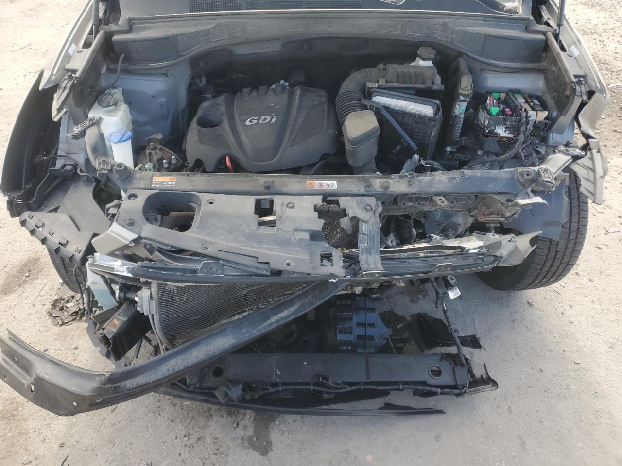 2013 Hyundai Santa Fe - Image 12