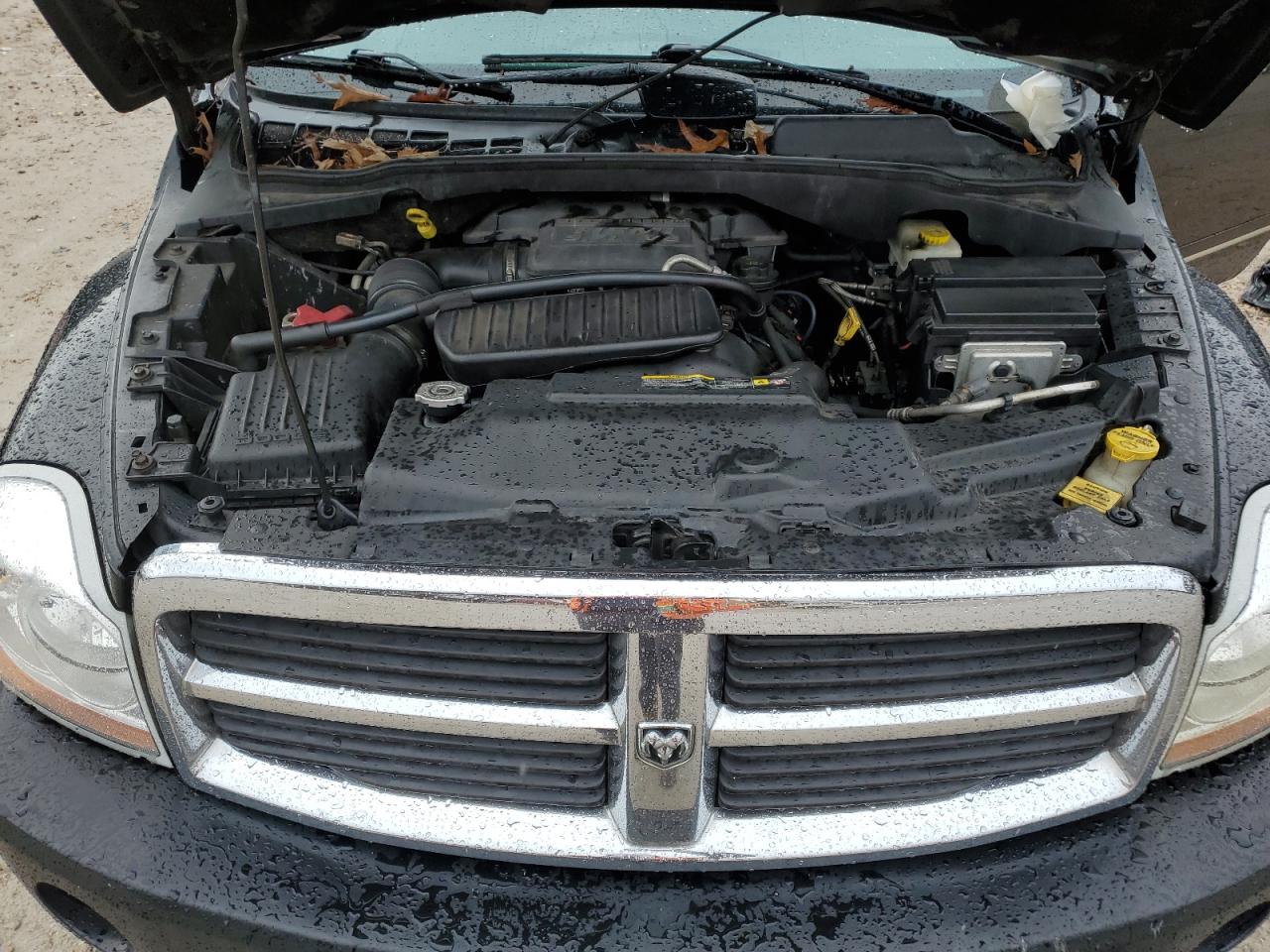 2004 Dodge Durango - Image 13