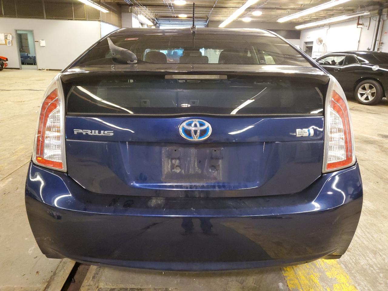 2014 Toyota Prius - Image 6