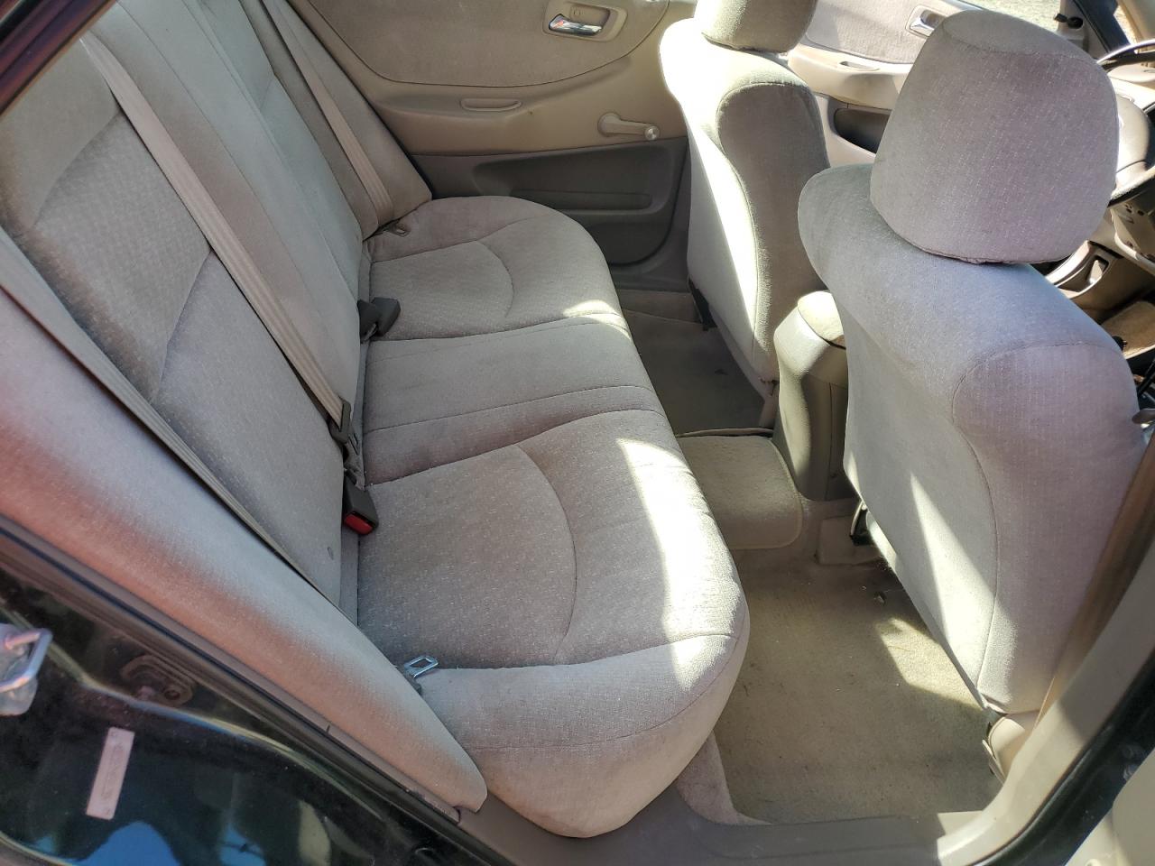 2001 Honda Accord - Image 10