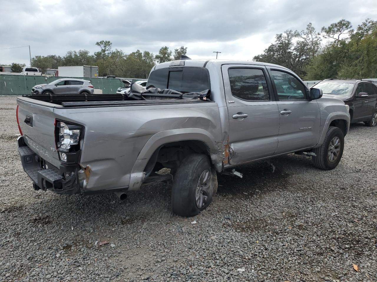 2019 Toyota Tacoma - Image 3