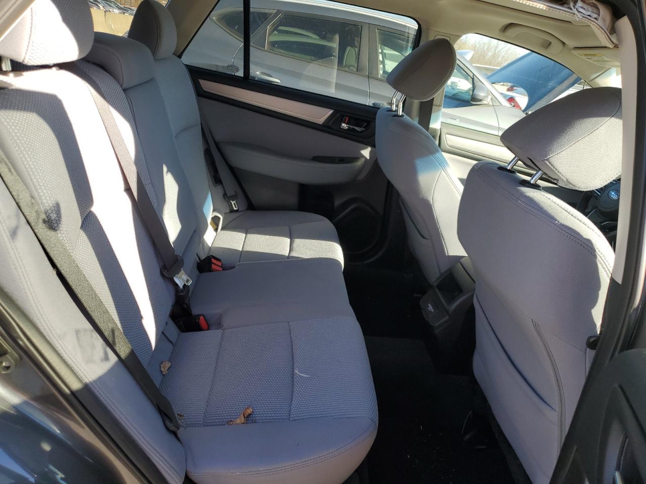 2018 Subaru Outback - Image 11