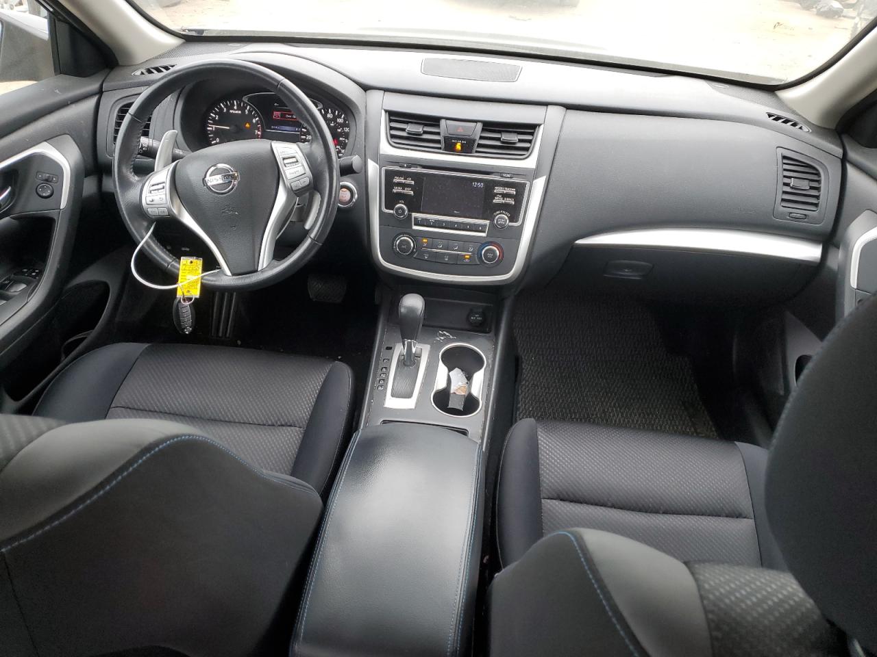 2017 Nissan Altima - Image 8