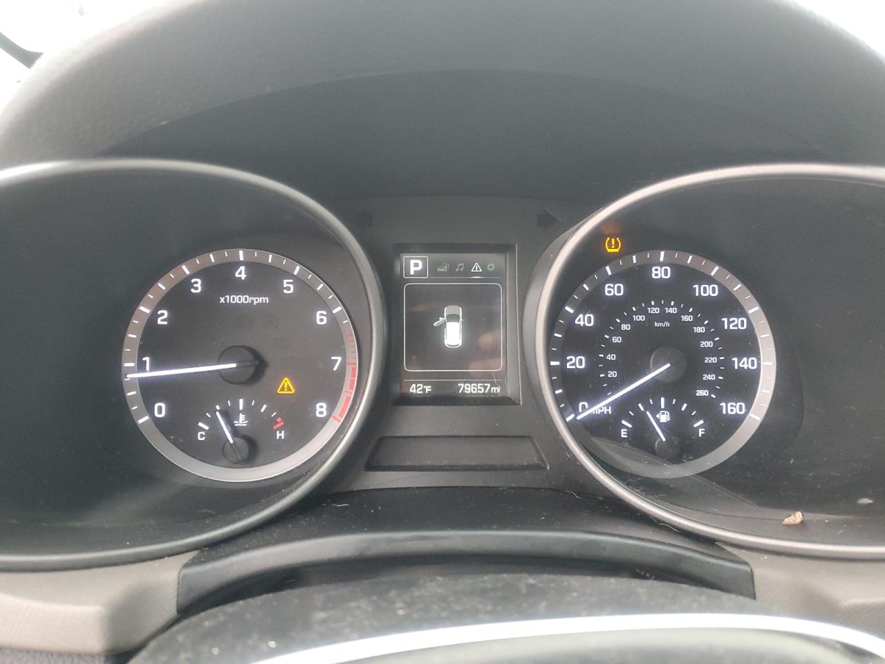 2018 Hyundai Santa Fe - Image 9