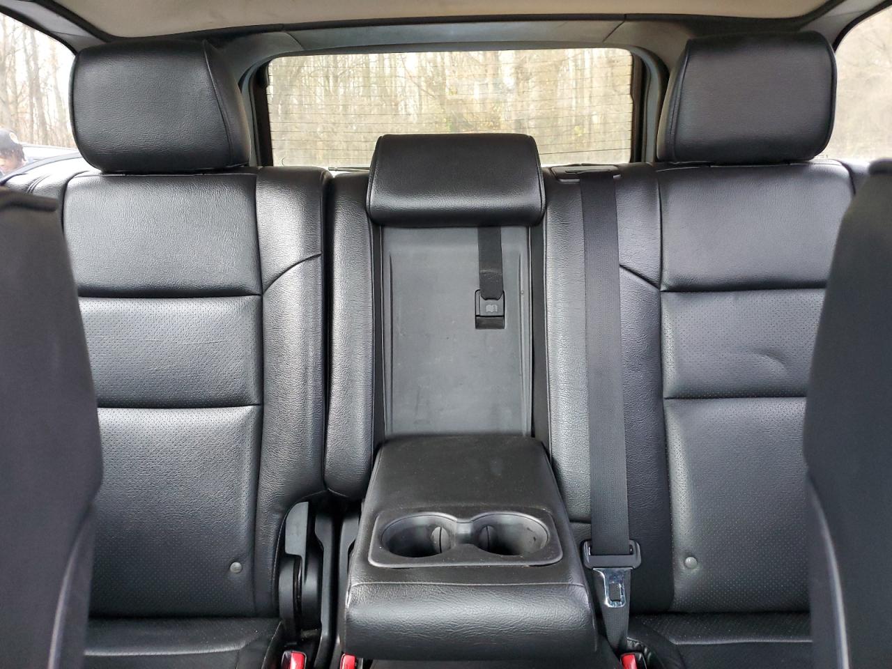 2012 Jeep Grand Cherokee - Image 10