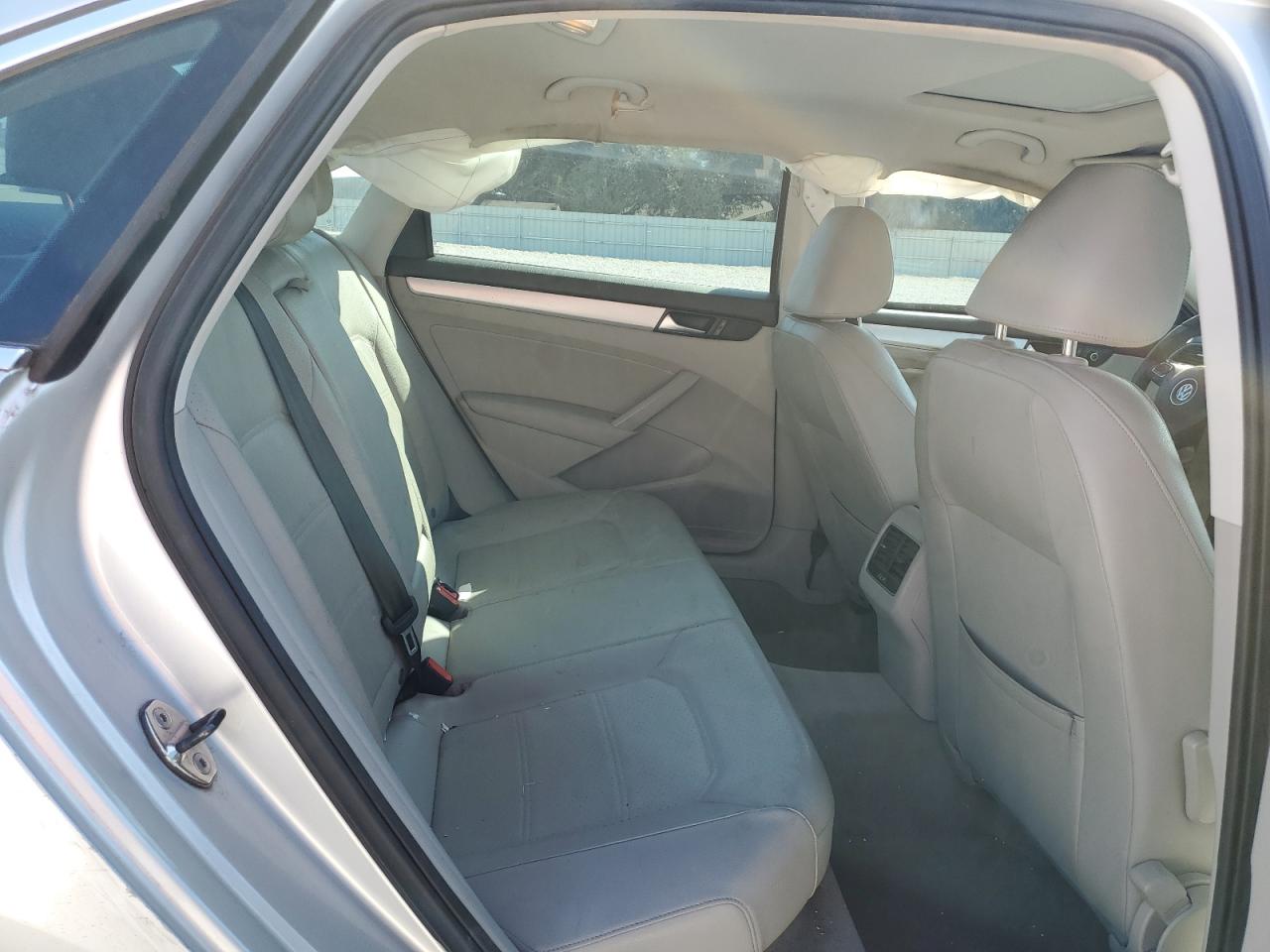 2013 Volkswagen Passat Se VIN: 1VWBH7A32DC008797 Lot: 89065525