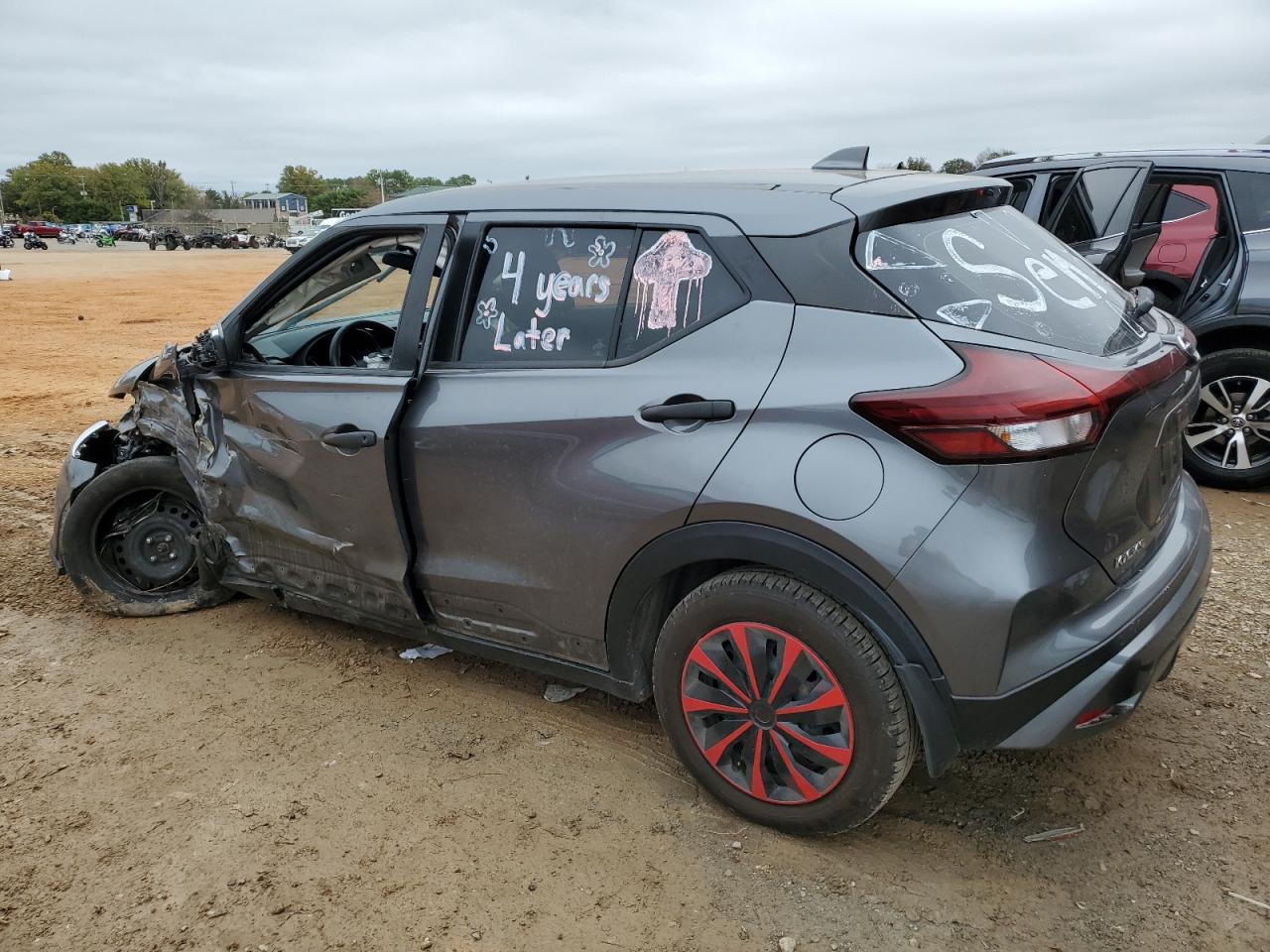 2021 Nissan Kicks - Image 2